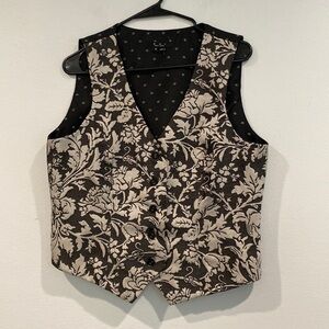 ECI New York Cream and Black Floral Embroidered Vest - Size 12